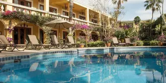 El Encanto Inn & Suites