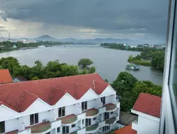 Charming Riverside | Thua Thien-Hue (vilayet) - Hue (ve civarı) - Hue - Hue Şehir Merkezi