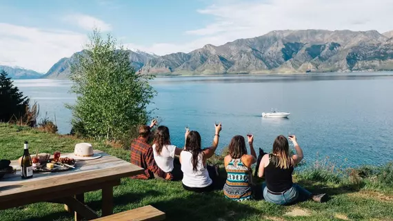 Lake Hawea Holiday Park | Otago - Hawea Gölü