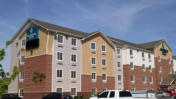 WoodSpring Suites Cleveland Airport | Ohio - Cleveland (ve civarı) - Cleveland