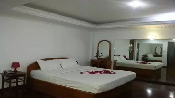 Airport Inn | Yangon