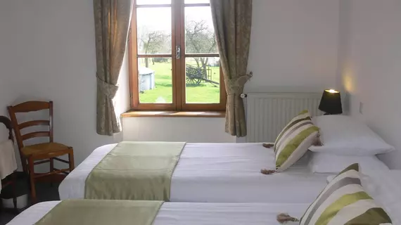 Le Jardin Bed and Breakfast | Normandiya - Manche - Isigny-le-Buat