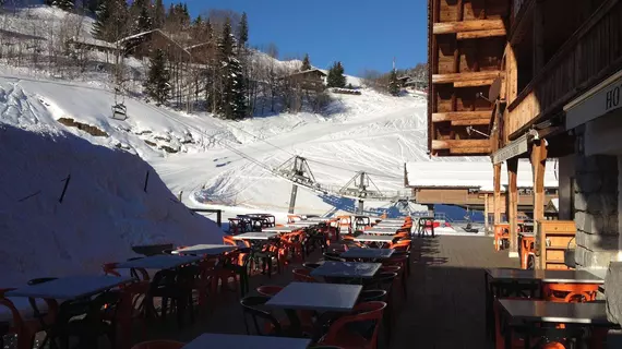 Hôtel Restaurant U'Fredy | Auvergne-Rhone-Alpes - Haute-Savoie (bölge) - La Clusaz