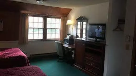 Stonybrook Motel & Lodge | New Hampshire - Franconia