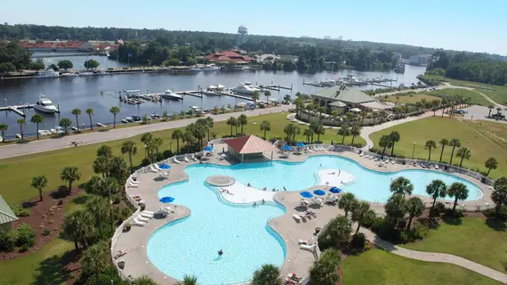 Barefoot Resort and Yacht Club | Güney Karolayna - Myrtle Plajı (ve civarı) - North Myrtle Beach