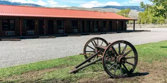 The Longhorn Ranch Lodge and RV