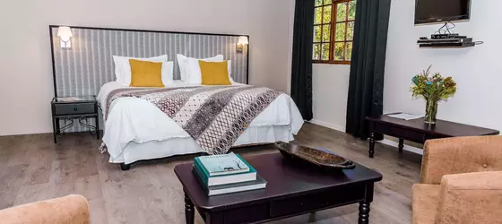 Le Petit Chateau Guest House | Western Cape (il) - West Coast DC - Drakenstein - Cape Town (ve civarı) - Cape Town - Durbanville