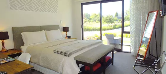 Copper Beech Wanaka Luxury B and B | Otago - Wanaka