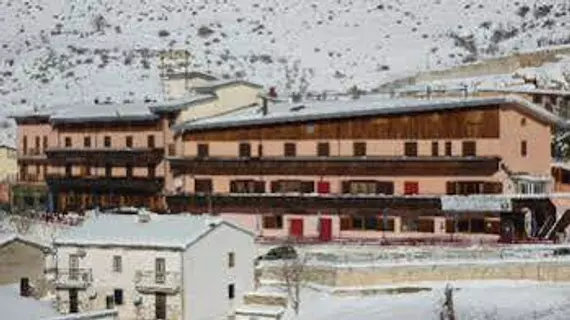 Hotel Campo Felice | Abruzzo - L'Aquila (il) - Lucoli - Casamaina