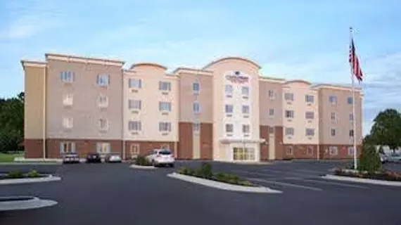 CANDLEWOOD SUITES BEMIDJI - PAUL BUNYAN | Minnesota - Bemidji (ve civarı) - Bemidji