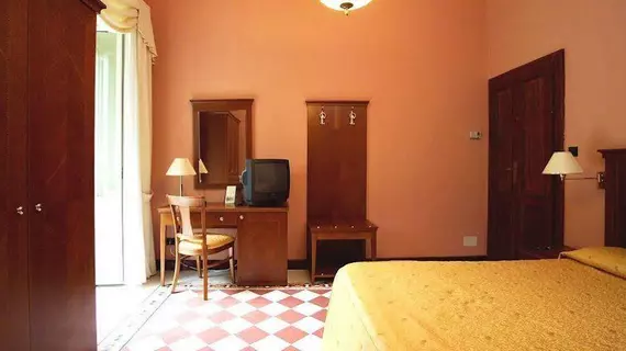 Hotel La Rondinella | Piedmont - Cannero Riviera