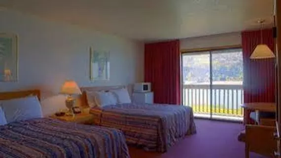 Jot's Resort | Oregon - Oregon Coast - Gold Beach - Wedderburn