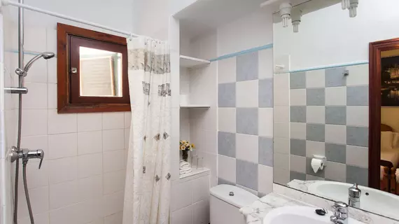 Hostal Doris | Balearic Adaları - Mayorka Adası - Campos - Migjorn