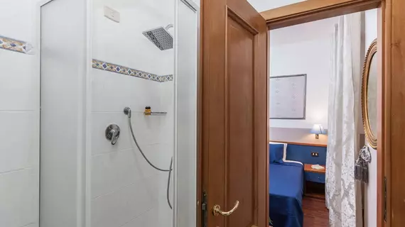 Ora Guesthouse | Lazio - Roma (ve civarı) - Roma Kent Merkezi - Monti