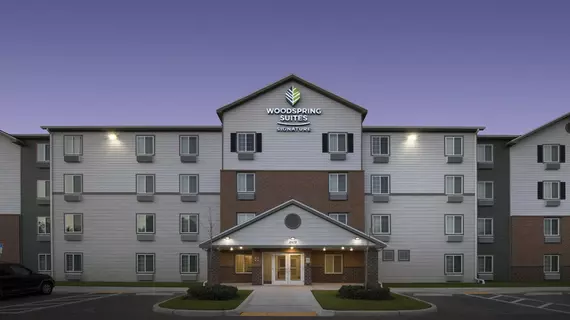 Woodspring Suites Signature Clearwater | Florida - St. Petersburg - Clearwater (ve civarı) - Clearwater