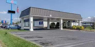 Motel 6 Staunton