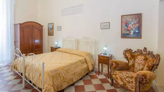 B&B Casa Li Santi | Puglia - Lecce (il) - Lecce - Lecce Tarihi Kent Merkezi