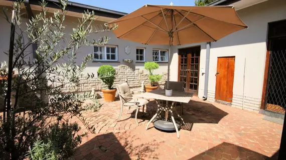 Arabelle Guesthouse | Gauteng - City of Tshwane - Johannesburg (ve civarı) - Pretoria