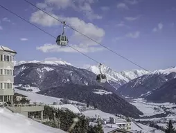 Kronplatz-Resort Hotel Kristall | Trentino-Alto Adige - Güney Tirol (il) - Valdaora - Sorafurcia