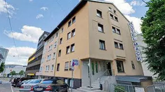 Hotel Mack | Baden-Wuerttemberg - Rems-Murr-Kreis - Stuttgart (ve civarı) - Stuttgart - Heilbronner Straße