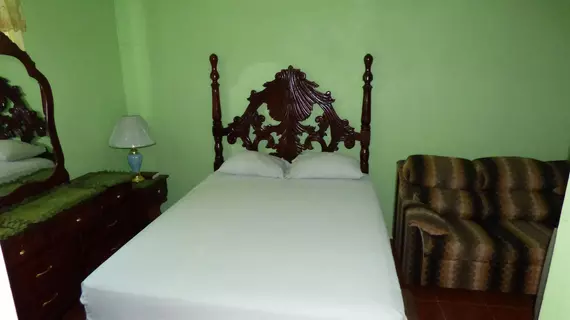 Little Shaw Park Guest House | Saint Ann - Ocho Rios (ve civarı) - Ocho Rios