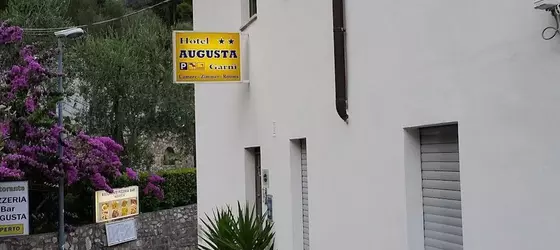 Hotel Augusta Garnì | Lombardy - Brescia (il) - Limone sul Garda