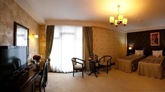 Prezident Hotel | Kişinev