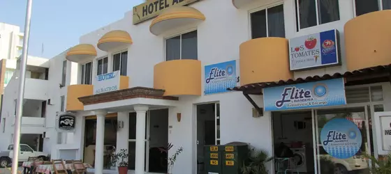 Hotel Albatros | Colima - Manzanillo (ve civarı) - Manzanillo