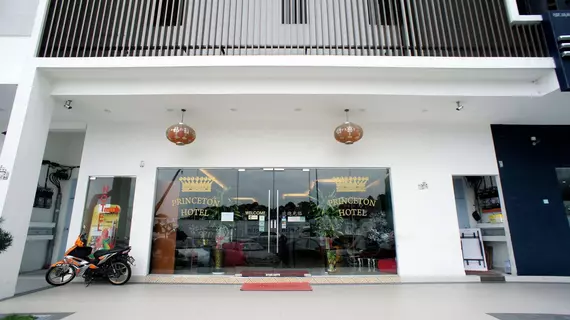 Princeton Hotel | Johor - Johor Bahru (ve civarı) - Johor Bahru - Bukit Indah