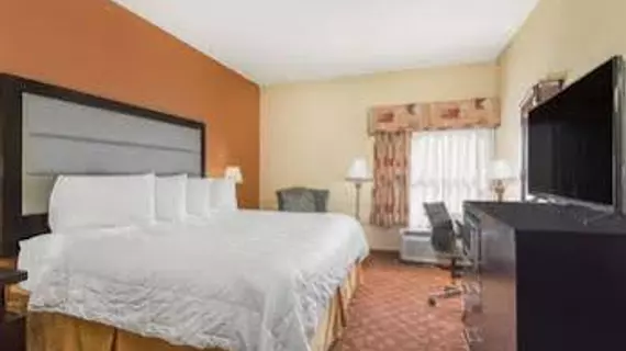 Baymont Inn And Suites Fayetteville | Arkansas - Bentonville - Fayetteville (ve civarı) - Fayetteville