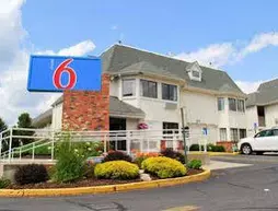 Motel 6 Hartford - Enfield | Massachusetts - Springfield (ve civarı) - Enfield