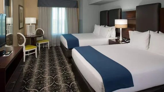 Holiday Inn Express & Suites Kansas City Airport | Missouri - Kansas City (ve civarı) - Kansas