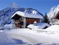 Hotel Dente Del Gigante | Valle d'Aosta - Courmayeur