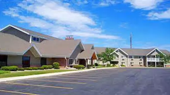 AmericInn Lodge and Suites of Manitowoc | Wisconsin - Sheboygan (ve civarı) - Manitowoc