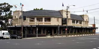 Southern Cross Hotel