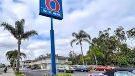 Motel 6 Los Angeles - Whittier | Kaliforniya - Los Angeles County - Whittier