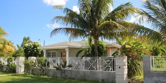 Bootle Bay Garden Cottage