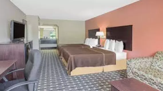 DAYS INN AND SUITES PINE BLUFF | Arkansas - Pine Bluff (ve civarı) - Pine Bluff