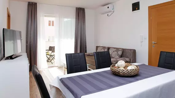 Apartments Mistral | Split-Dalmaçya - Bol