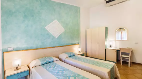 Hotel Petri Marini | Sardinya - Sassari - Aglientu - Vignola Mare