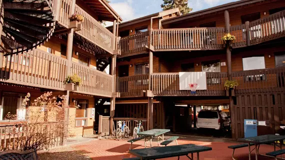 Banff International Hostel | Alberta - Banff