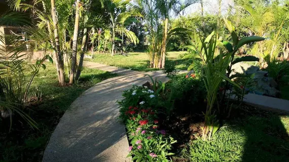 B&B Garden Grecia | Alajuela (ili) - San Jose (ve civarı) - San Jose