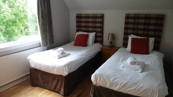 The Red Brolly Inn | İskoçya - Perth ve Kinross - Pitlochry