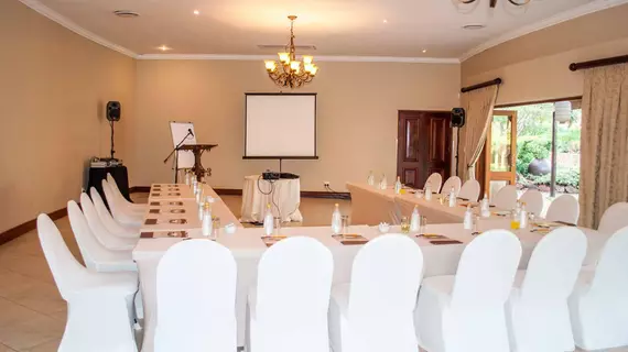 Isiphiwo Boutique Hotel | Gauteng - City of Tshwane - Johannesburg (ve civarı) - Roodeplaat