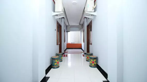 Athaya Guest House | Yogyakarta Özel Bölgesi - Yogyakarta (ve civarı) - Depok