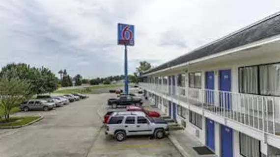 Motel 6 Baton Rouge - Port Allen | Louisiana - Baton Rouge (ve civarı) - Port Allen