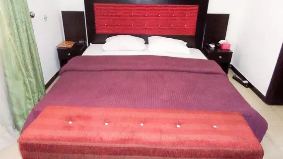 King Serve Guesthouse | Lagos (ve civarı) - Lekki - Lekki Kademe 1