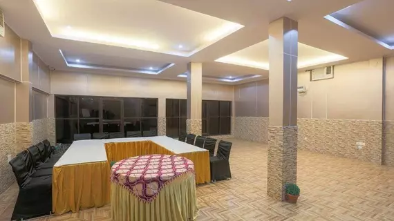 Hotel Grand Legacy | Uttarkand - Dehra Dun Bölgesi - Dehradun