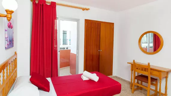 Apartamentos Puet | Balearic Adaları - İbiza Adası - Sant Antoni de Portmany