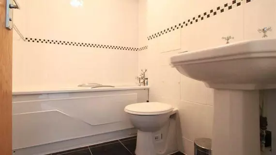 City Stay Aparts - Liverpool Street Apartment | Londra (ve civarı) - London City Center - City of London